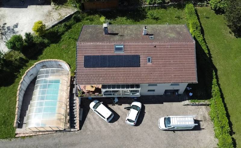 Installation solaire photovoltaïque avec micro onduleur à Genthod Canton de Genève